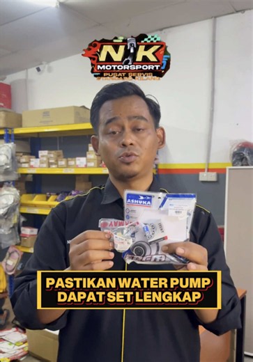 PASTIKAN WATER PUMP DAPAT SET LENGKAP 🔧💧 Bila servis water pump, jangan fokus pada shaft sahaja. Pastikan water pump mendapat set lengkap yang merangkumi: ✅ Bearing ✅ Oil Seal ✅ O-Ring ✅ Shaft Impeller Setiap komponen ini bekerja bersama untuk memastikan water pump berfungsi dengan lancar dan tahan lama. Tukar satu komponen belum tentu selesai masalah. Bila buat, biar lengkap supaya hasilnya kembali kepada standard kilang. 💯 #nikmotorsport #standardkilang #waterpump #r15m