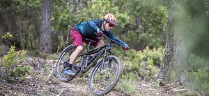 First Ride Review | 2019 Canyon Lux CF SLX 9.0 Pro Race