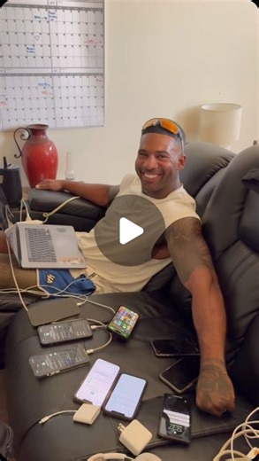 Mike Holston on Instagram: "Doing a legit iPhone 📱 giveaway! HOW TO WIN 👀 a free iPhone 📱 ⬇️ #1 JOIN MY EXPLORERS LEAGUE …. It’s FREE 👀 register in my bio #2 Link in bio to sign up ⬆️ #3 share this post on your story and tag me so I can see it 👀 #4 comment “explorers league” when done ✅ #5 tag 2 friends ✅ WORLDWIDE WINNERS 🗺️🌍 I have 7 iPhones to give away ! 2 iPhone 15 pro max 1 iPhone 14 2 iPhone 13 Plus a few more !"