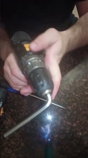 Как снять патрон с шуруповерта