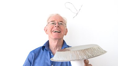 Flying Tinsel | Exploratorium