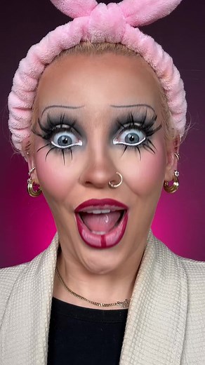 Betty Boop Makeup and Hair Transformation for Valentine's Day 2023