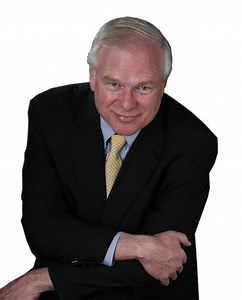 Howie Carr to Broadcast Live in Wellesley Today