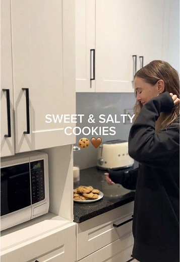 Sweet and Salty Cookie Recipe with Lay's Chips