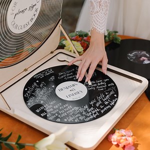 Personalized Vinyl Record Wedding Guest Book Alternative: Music Lover Gift - Etsy