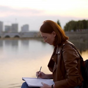 Conoce de primera mano CICLO DAIKIN 📖. Mucho más que un proyecto profesional para estudiantes interesados en una profesión ligada al medio ambiente 👉🏼 Nuestro compromiso con la excelencia, la formación y el impacto positivo en el entorno nos ha llevado a crear este proyecto. Con innovación, educación y responsabilidad social, construimos un futuro mejor para todos. #CicloDaikin #CompromisoSostenible | Daikin España