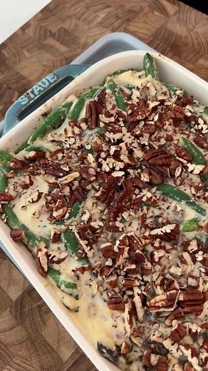 Vegan Green Bean Casserole 😋 Find this Thanksgiving recipe on www.FlavCity.com | BobbyParrish