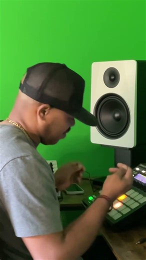 iamLenflow Maschine Mk3 beatmaking #apttmh #maschinemasters #beatmaking #musiccreation