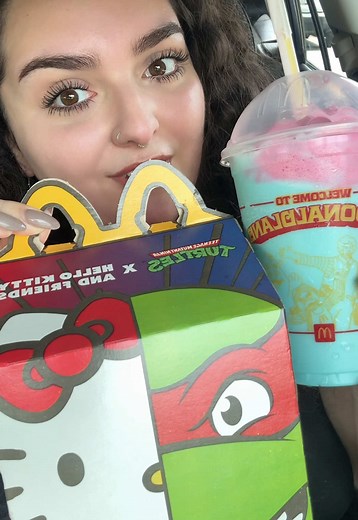 McDonald's Hello Kitty x Ninja Turtles Meal Review