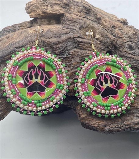 Bear Claw Hand Beaded Earrings: Anishinaabe/ojibwe Beadwork - Etsy