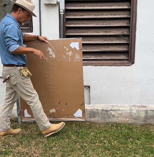 You find it. You keep it! - Boots in a Box. Marfa, Texas near Presidio County Courthouse If you find it, please post a pic of yourself with it right away so I can let others know to stop searching :). Please tag #jonflaming and also @jonflaming. Thank you to my collectors and followers for supporting my work! Be safe :) More to come! Matthew 7:7 . . . #jonflaming #lostandfound #foundart #texasartist #texasart #texas #treasurehunt #moderncowboy #moderntexas#moderncowboy #balmorhea #marfa #texas #