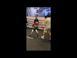 Russian Boxer vs Chinese Robot (Unitree G1)