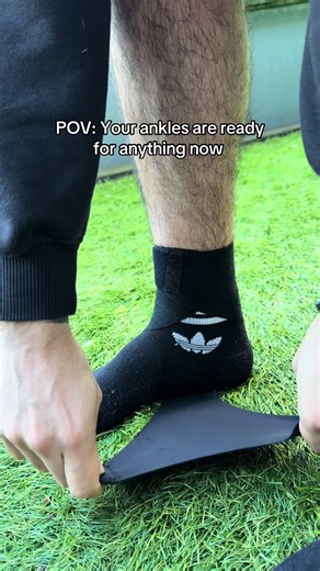 Keep your ankles safe with these elastic bands, perfect for preventing injuries during sports or daily activities ✅ #ankleinjury #anklebracelete