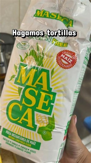 Cómo hacer tortillas de maíz | How to make corn tortillas