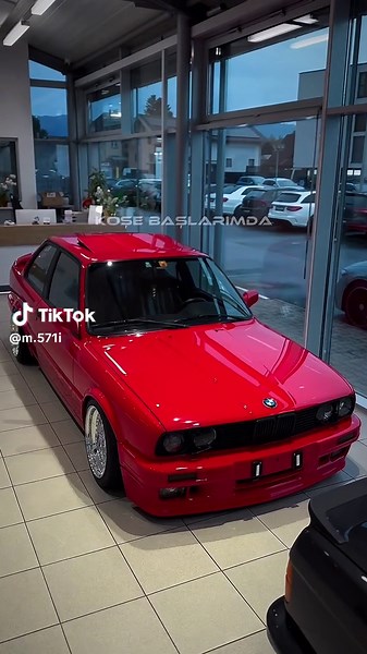 BMW E30 325i Mtech2: Keşfetmek İçin Hazır