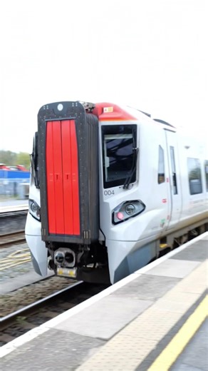 197004 departing Carmarthen