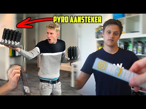 ONZE EIGEN AANSTEKER IS WEER TERUG | PYRO TORCH