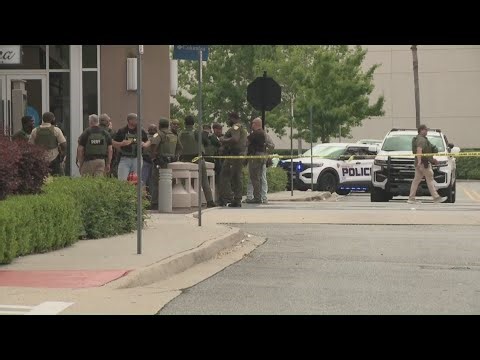 5 in custody after Mall of Louisiana shooting kills one, injures 5 others, officials say