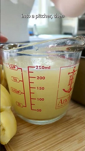 Lavender Lemonade | Color-Changing Homemade Lemonade! | The Floral Apron