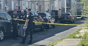 Overnight shooting leaves one dead in Reading
