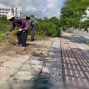 Two young men traveled more than 40km to clean the Cre:Clean up Mowing sawing trees . . . . . #deepcleaning #oddlysatisfying #beforeandafter #makeover #transformation #sariafyingcleaning #sparklingclean #tidyup #deepclean #homecleaning #putzen #nettoyer #cleaning #rivercleanup #cleanupthedirtykitchen #cleantok #superclean #kitchencleaner #limpiezahogar #cleaningforfee #housecleaning #kitchencleaning #bedroomcleaning #livingroomcleaning #cleanupthetrash #cleanupthedirtyroom | CHill