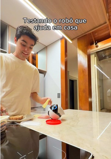 Robôzinho Que Fala: Um Companheiro Divertido