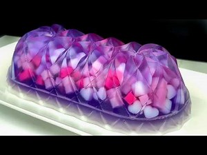 How Did They Make This Colorful Jelly Cake?