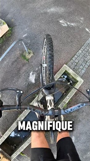 C’EST TREMPÉ !! 🤯🌧️ #bike #gopro #trials