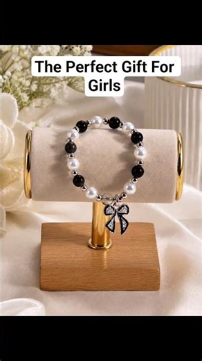 Elegant Black & White Beaded Charm Bracelet | Handmade Beauty 🖤🤍#BlackAndWhiteJewelry