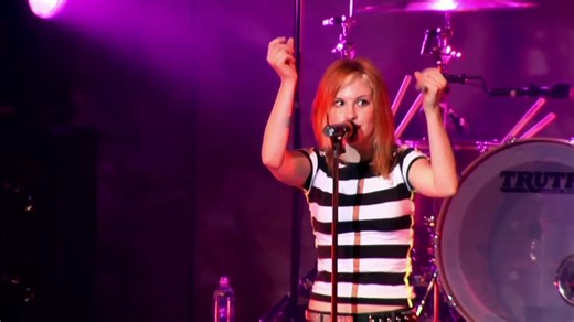 Paramore - Fences (Live from The Final RIOT!)