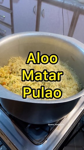 Aloo Matar Pulao Recipe 🌾 This is my mother’s favorite rice recipe that I must make for her ♥️‼️😃 Enjoy! 🥳 Ingredients: Cooking oil 1/2 cup Onion 3 (big choppedg) Ginger Garlic Paste 1 tbsp Tomatoes 2 (big chopped) Green chilli 3-4 (chopped) Red chilli powdery 2 tbsp Salt 1 tbsp (also according to your choice) Black pepper powder 1/4 tbsp Cumin seeds 1/4 tbsp Black cardamom 1 Cinnamon 2 (small) Black Pepper 3-4 Cloves 2-3 Turmeric Powder 1/2 tbsp Coriander Powder 1/2 tbsp Water 1 (small glass