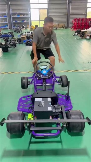 Turn the wheel fully, draw elegant drifting arcs#Go-karting #familyride #outdoorplay #build