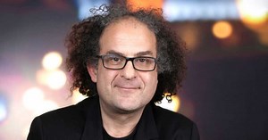 Ça commence aujourd'hui : qui est Laurent Karila, le psychiatre spécialisé en addictologie de l'émission ?
