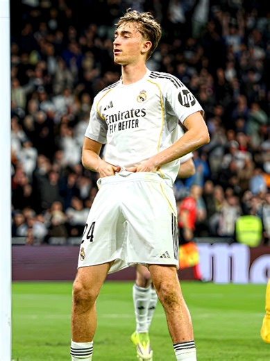 Huijsen's Spectacular Goal for Real Madrid