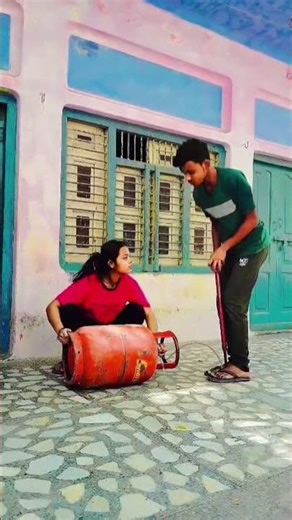 are bhai Modi Sarkar kya-kya dikhaegi lockdown korona ab cylinder gas😭😭😭😭😭