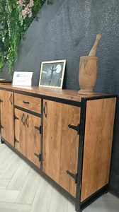 Bahut Baroque sur mesure 180x40x90cm https://loungameubles.com/produit/bahut-buffet-bois-massif/ #Bahut #buffet #boismetal #meuble #design #surmesure #projetdevie #fabrication #lounga #designer | Lounga Meubles