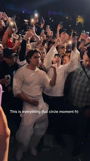Truly iconic- the Garret Graham dance will always be famous haha #offcampus #tvshow