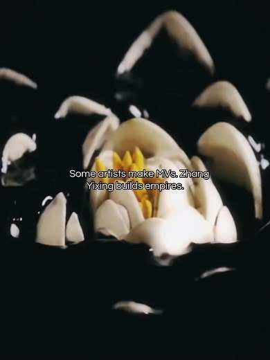 Six years later and this MV still looks like it arrived from the future ✨ ‘Lit’ is the final exam for music videos and everyone else is still doing the homework. #layzhang #zhangyixing张艺兴 #lay_lit #nlscorner #yixing