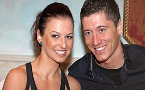 (Image) Robert Lewandowski's Wife Shows Off Ridiculously Hot Body For Nike Advert | CaughtOffside