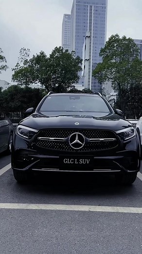 Discover the Luxurious 2023 Mercedes Benz GLC 300