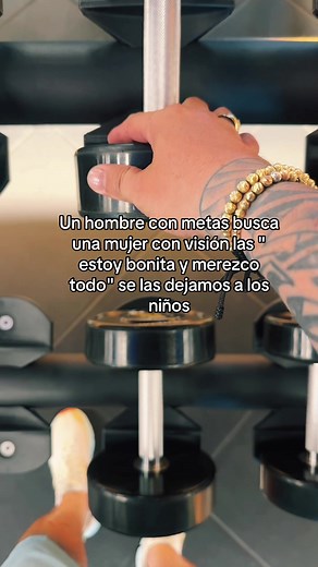 #☘️📉💰✍️# | un hombre con metas busca una mujer con vision