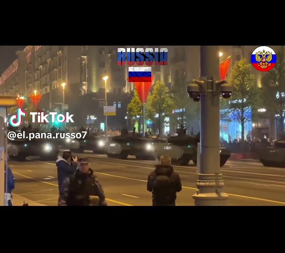 EE. UU. vs Rusia vs China vs Francia | ¿Con cuál te quedas? Los ejércitos de Estados Unidos, Rusia, China y Francia cuentan con tecnologías, estrategias y capacidades muy diferentes. En este video hago una comparación visual para que veas algunas de sus características más conocidas. ¿Cuál crees que destaca más y por qué? Déjalo en los comentarios. #Ejército #Rusia #EstadosUnidos #China #HistoriaMilitar