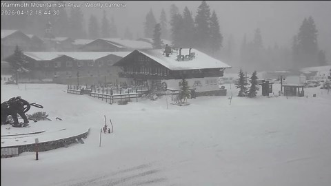 Mammoth Mountain gets heavy snow