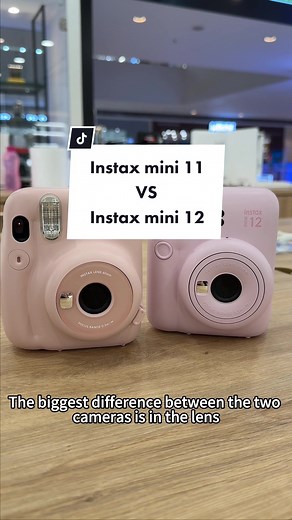 Fujifilm Instax mini 11 vs mini 12 #fujifilm#instax #instaxmini11 #instaxmini12 #instaxminievo #comparison