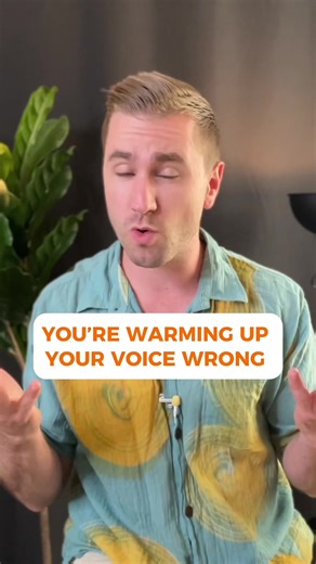 How long to warmup before songing #singingwarmup #vocalwarmups #singinglesson #vocallesson #vocalcoach