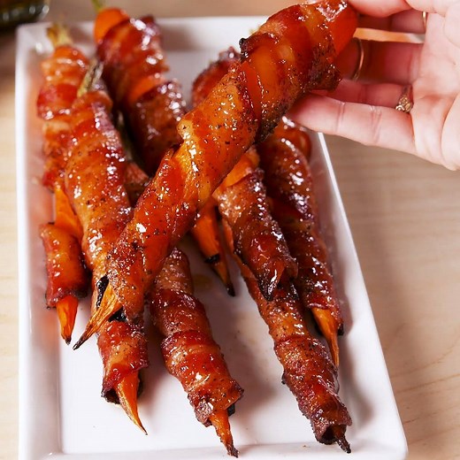 Once you make carrots like this, there's no going back. Full recipe: http://dlsh.it/BgNc0Ce | Delish