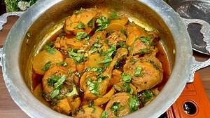 795K views · 11K reactions | Muje te Kokur || Radish and Chicken a unique combination || rare combination | Kashmir Food Fusion | Facebook