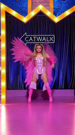 🇸🇪 Fontana’s ORIGINAL entrance on Drag Race Sweden Season 1! 👑 @itsfontana returns on RuPaul’s Drag Race UK vs The World TOMORROW on WOW Presents Plus and BBC Three! ➡️ Use code UKVS3 for 20% off your first 3 months of WOW Presents Plus! ⬇️ WHERE TO WATCH #DragRaceUK vs The World Tuesdays starting Jan 27 🌍 @wowpresentsplus worldwide ex. UK & Canada 🇬🇧 @bbcthree 🇨🇦 @cravecanada