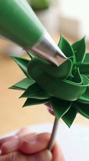 Simple Birthday Cake Decoration on a Budget | Hafsi Cake