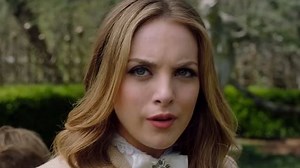Elizabeth Gillies stars in trailer for CW drama Dynasty